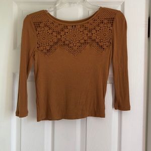 Cropped American Eagle Shirt